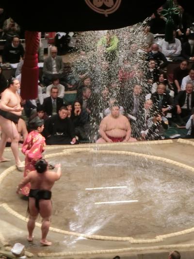 両横綱休場で優勝争い混戦？大相撲一月場所観戦（１３日目）