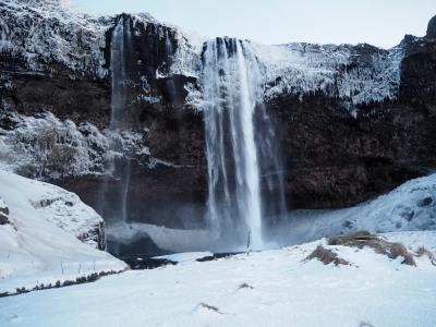 美しい海岸線、壮大な滝、氷河がある、アイスランド南海岸