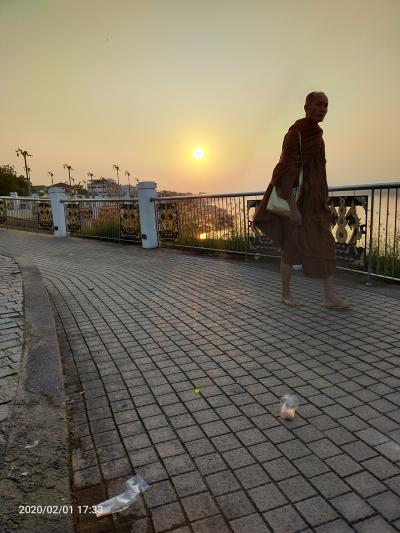 ノーンカイの落陽