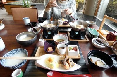 ０９．年末のエクシブ山中湖2泊　日本料理 花木鳥の連泊メニューの朝食　ラウンジドルチェの喫茶 　