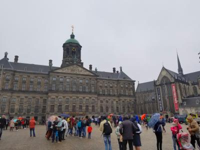 2018GWオランダ・ベルギー美術ざんまいの旅（７）アムステルダムの王宮