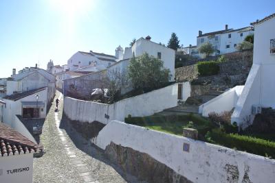6歳娘&11息子と年末年始ポルトガル(2) 天空の白い街マルヴァオン、岩の街モンサント