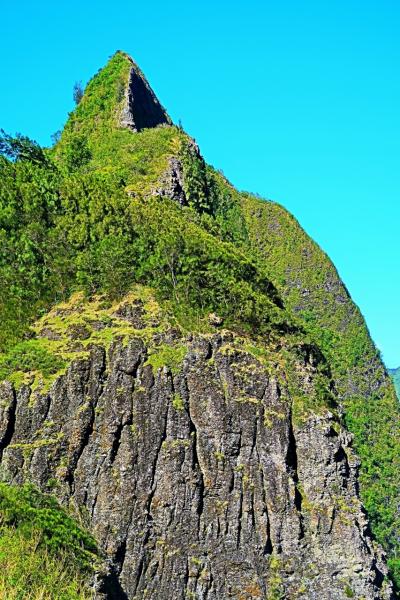 Oahu-2　ヌアヌパリ　コオラウ山脈中腹-展望良く　☆ハワイ統一-激戦の戦跡-風も静かで