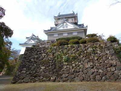 越前大野　一泊二日のあわただしい北陸城郭散策　信長の赤母衣衆出身金森長近が短冊状の城下を配し野面積み石垣を備えた天空の城『越前大野城』訪問