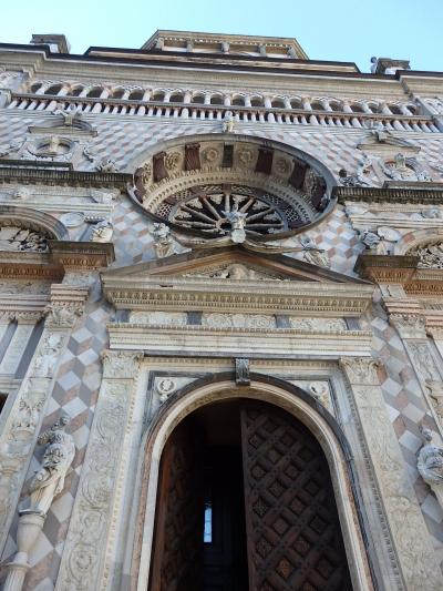 丘の上のオールドタウンは中世ヨーロッパの雰囲気 とても素敵な街ベルガモ Bergamo2