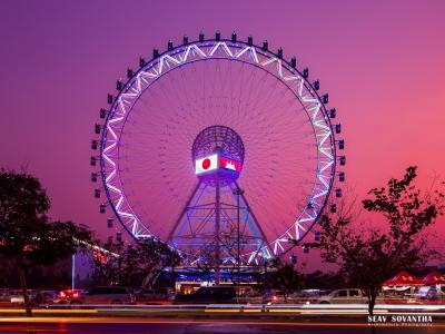 シェムリアップには巨大な観覧車ができた