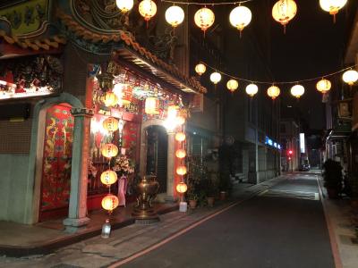 台湾でベタな観光地を回る旅。その1、キャセイの自動手荷物預け利用者第1号!そして何もないさくらラウンジ。