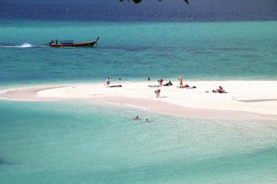 ★極楽タイ・最後の楽園リペ島・２０２０・Part ３