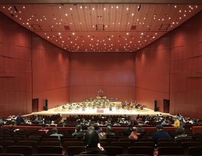 昨年9月に開館した高崎芸術劇場を訪れ群馬交響楽団を聴き、箕輪城、金山城を訪れる