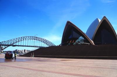 コロナウィルスで観光客が消えたシドニーを歩く(Deserted tourist-free Sydney due to COVID-19)