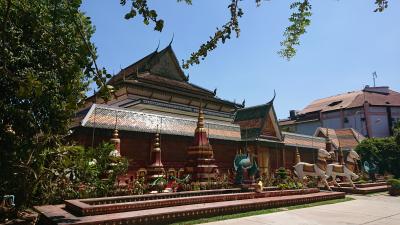 シェムリアップの街の中のお寺へお参り（新コロナ、パンデミック前のタイ・カンボジア旅行記）