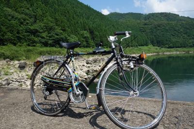 幻のスーパーカー自転車で四万十川をサイクリング　新幹線ホビートレインにも乗車