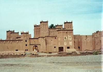 哀愁のモロッコ(4　ワルザザートからトドラ渓谷、サハラ砂漠の朝日を見に行く)