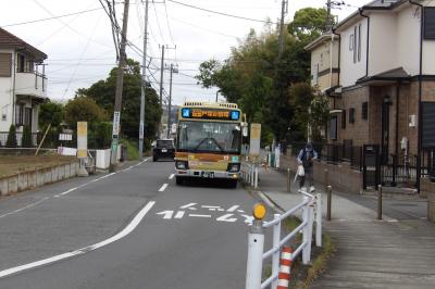 戸塚台入口バス停（横浜市戸塚区小雀町）