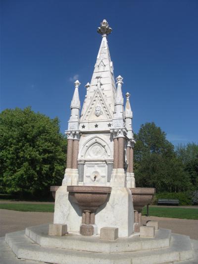 初夏のロンドン・リージェンツパーク(動物園寄り)
