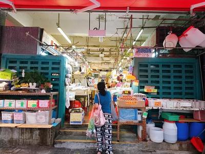 香港★香港は今日も元気です　今日は熱帯低気圧の影響で雨　水餃子を買いに