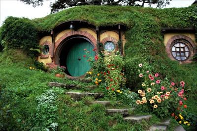 InterCity ”Hobbiton Movie Set Tour”