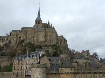 城壁をそなえた街を巡った旅の記憶を、この時期だからこそ辿ってみた。