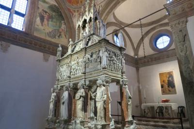 雨のミラノは美術館に行こう！　サン・テウストルジョ教会の博物館と地下遺跡