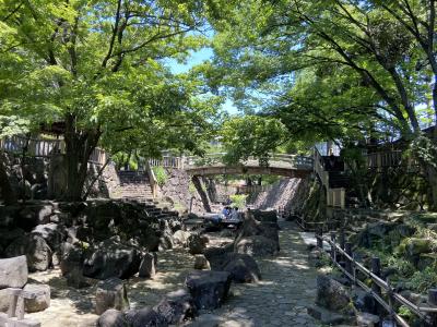 新型コロナ拡散で、人がおらずガラガラの音無親水公園。人々で溢れんばかりの賑わいのあった公園、石神井川