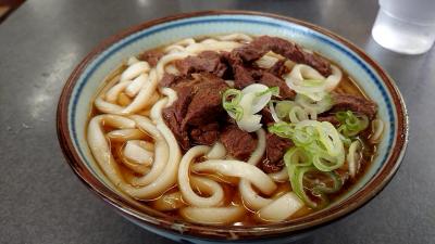 長野県上田駅近くで見つけた、Ｂ級ランチ　馬肉うどん！