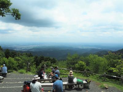 久しぶりの山の空気は旨い！　白岩滝ハイキングコースから麻生山、日の出山日帰り登山