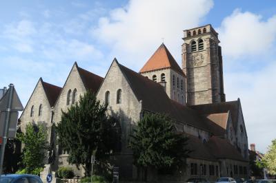 フランス揺籃の地～トゥルネーの街歩き１.　「聖ブリス教会からノートルダム寺院へ」
