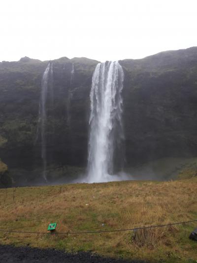 アイスランドで大自然とアートに触れる！（２）アイスランド南部１日観光