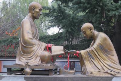 一点物☘️貴重価値☘️西安 青龍寺 御住職 寛旭 直書 押印あり　豪華額 2019秋、中国旅行記25(30/34)：11月20日(7)：西安(17)：青龍寺(2