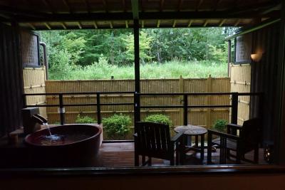 京都・烟河滞在記　湯ノ花温泉の露天風呂付き客室でまったり　