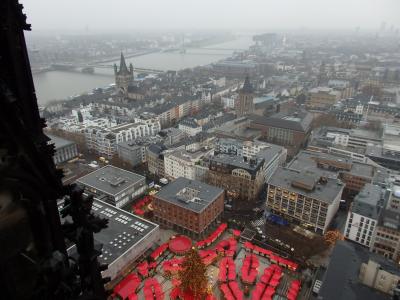 2017年ドイツ＆ちょこっとオランダのクリスマスマーケット巡りの旅　【３６】　ケルン大聖堂の塔からの眺め