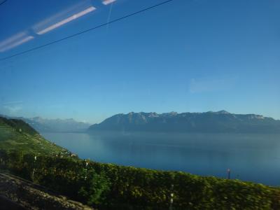 絶景が広がるアルプスの山歩きと鉄道の旅：スイス、リヒテンシュタイン旅行【５】（2019年秋 ２日目⑤ スイス鉄道の旅「序章」）
