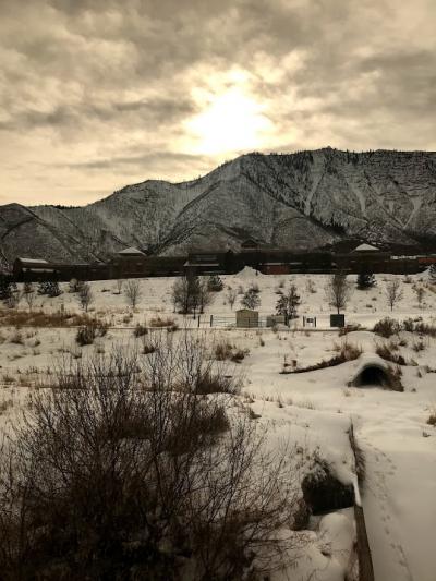 カリフォルニアゼファー号に乗る３日間②雪景色のロッキーの車窓を、心ゆくまで楽しむ一日