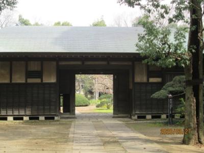 柏市の旧沼南町・鷲野谷・染谷邸の長屋門