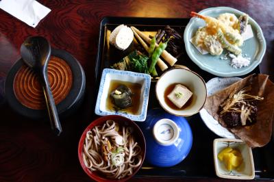 20200917-1 高山 飛騨の里行く前に、大喜で贅沢な昼ごはんを