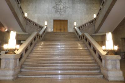 東博本館の階段－半沢でお馴染み
