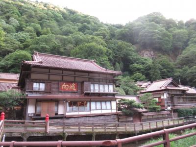 名湯と名旅館でぐうたらするだけの旅②（東山温泉「向瀧」編）