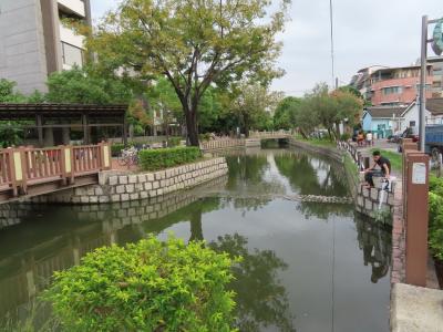 民族駅、科工館駅、正義駅、鳳山駅周辺と曹公圳緑地をポタリング＆巧味美食館 高雄 2020/10/25