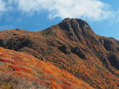 くじゅうの秋を満喫！　その1虎乃湯宿泊、そして紅葉が見事な大船山へ