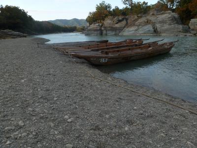 神流湖畔の温泉、神泉が休館だったので長瀞の岩畳を見に行く