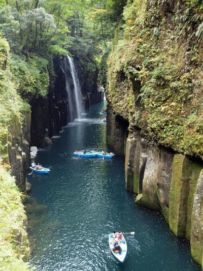 秋の九州旅No.１＜高千穂＞美しい高千穂峡　ランチはチキン南蛮とかっぽ酒　「高千穂離れの宿　神隠れ」和洋室の紫苑に泊まる