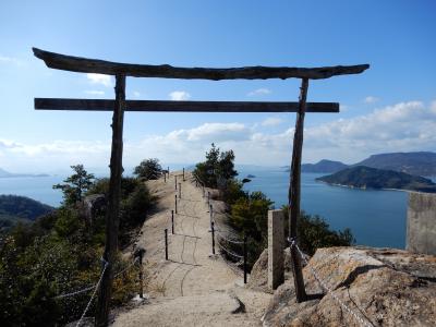 香川県の旅　‘20年11月（１）★小豆島（重岩/小瀬石鎚神社、西之滝龍水寺、エンジェルロードなど）