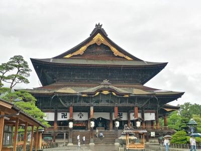 善光寺で交通安全祈願