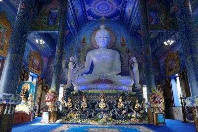 チェンライ・3泊4日(3)ブルーテンプル編