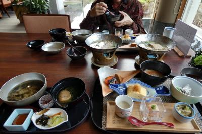 １３．秋のエクシブ山中湖1泊　日本料理 花木鳥の朝食