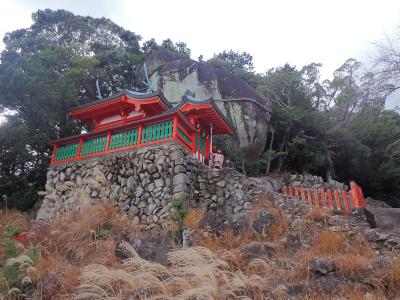 バイクで熊野詣　花の窟屋神社・新宮城・阿須賀神社・熊野速玉神社・神倉神社を巡りました。