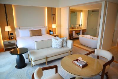 ハレクラニ沖縄☆おひとりさまステイで寛ぐ♪チェックイン~お部屋~アフタヌーンティー 編