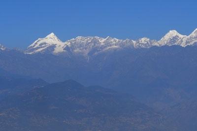 ヒマラヤが見える村　コケコッコーで目が覚める　ナガルコット　ネパール