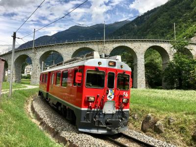 スイス　絶景に心奪われ、列車に心躍る１５日の旅　⑬【ブルージオ・ループ橋】【ベルニナ特急】