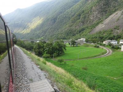 絶景が広がるアルプスの山歩きと鉄道の旅：スイス、リヒテンシュタイン旅行【５０】（2019年秋 ８日目④ 大興奮のループ橋）